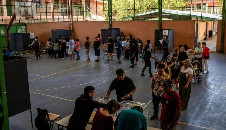 Chile’s presidential race headed to tense runoff between communist and hard-right candidates