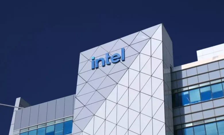 Chipmaker Intel's Momentum Jumps As Investors Look Past TSMC Legal Drama Amid Rate Cut Bets