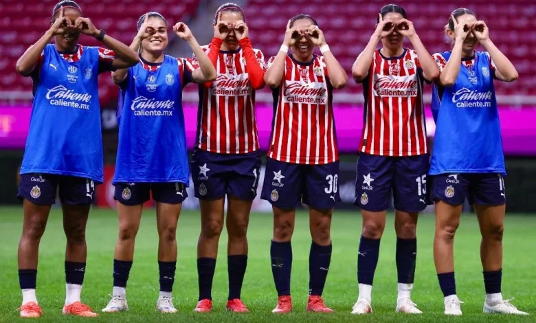 Chivas golea al Necaxa y va contra Toluca en Liguilla
