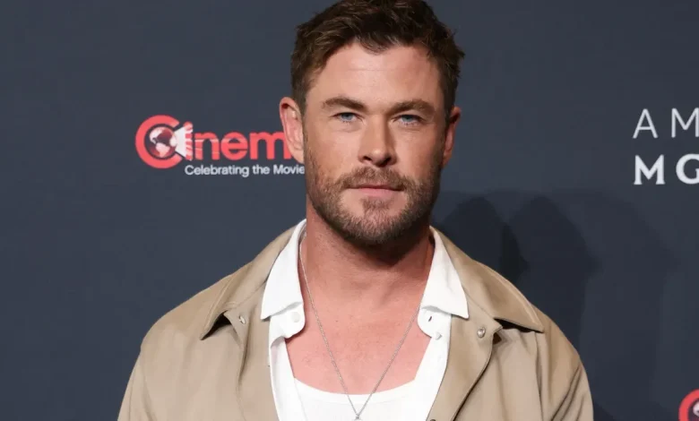 Chris Hemsworth uses 'reminiscence therapy' to help his dad's Alzheimer's