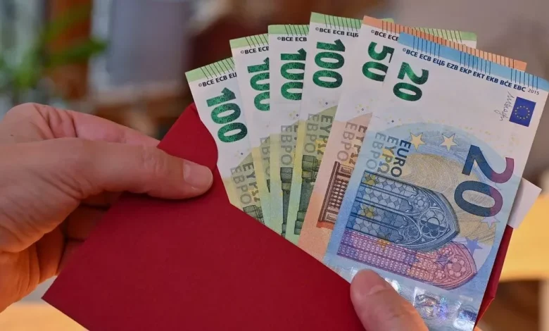 Christmas Bonus date confirmed but some social welfare recipients will miss out