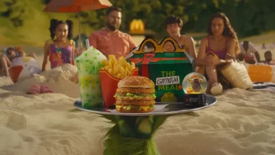 Christmas is Here! That Frozen Fanta Lemon ruined with Green Apple Popping Pearls actually sounds pretty good!