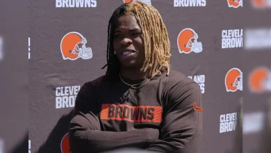 Cleveland Browns on Alert: Breakout RB Quinshon Judkins Sparks Injury Scare After Mid-Game Medical Tent Visit