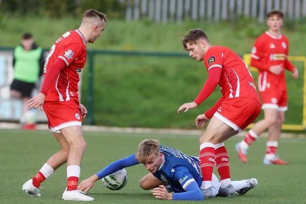 Cliftonville v Linfield | Belfast rivals meet in Sunday afternoon clash at Solitude