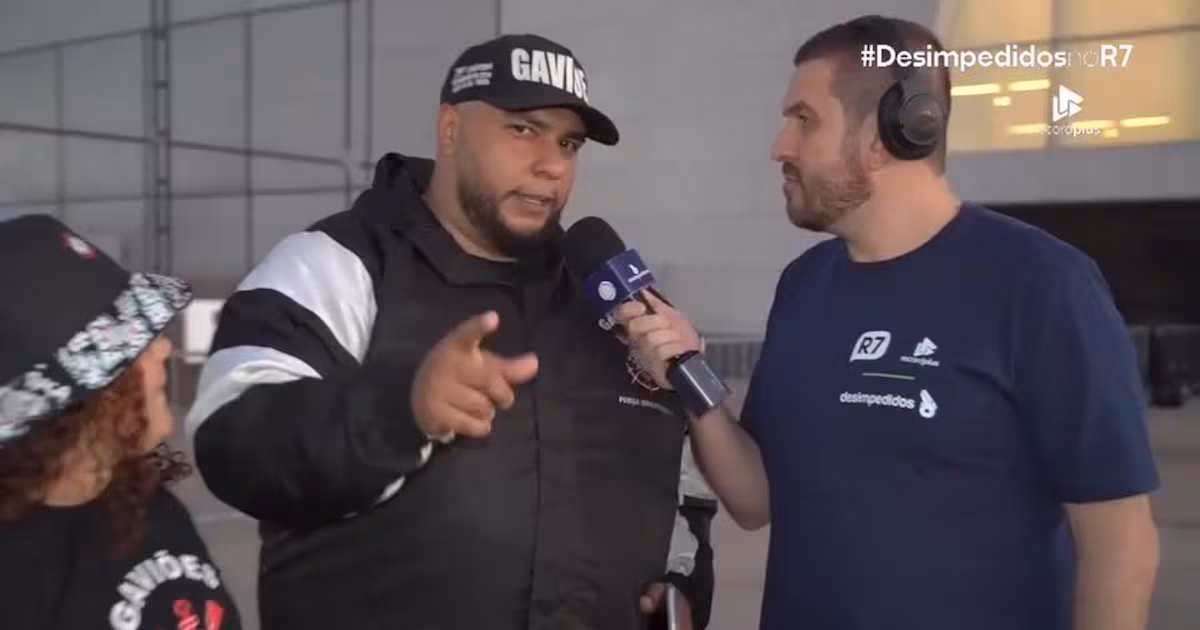 Cobrou ao vivo! Torcedor do Corinthians manda recado a Memphis antes de clássico