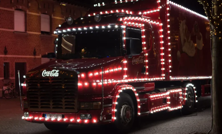 Coca-Cola Christmas Truck Tour rolls into Inglewood Dec. 4 | 2 Urban Girls - Urban News, Politics, Theatre & More