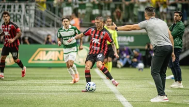 Com grande atuação de Thiago Couto, Vitória empata com Palmeiras em 0x0