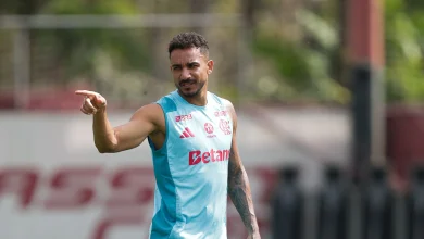 Com ótimo retrospecto ao lado de Léo Pereira, Danilo assume vaga de Ortiz em momento importante do Flamengo