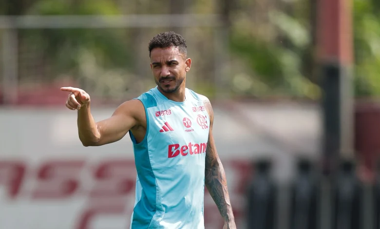 Com ótimo retrospecto ao lado de Léo Pereira, Danilo assume vaga de Ortiz em momento importante do Flamengo