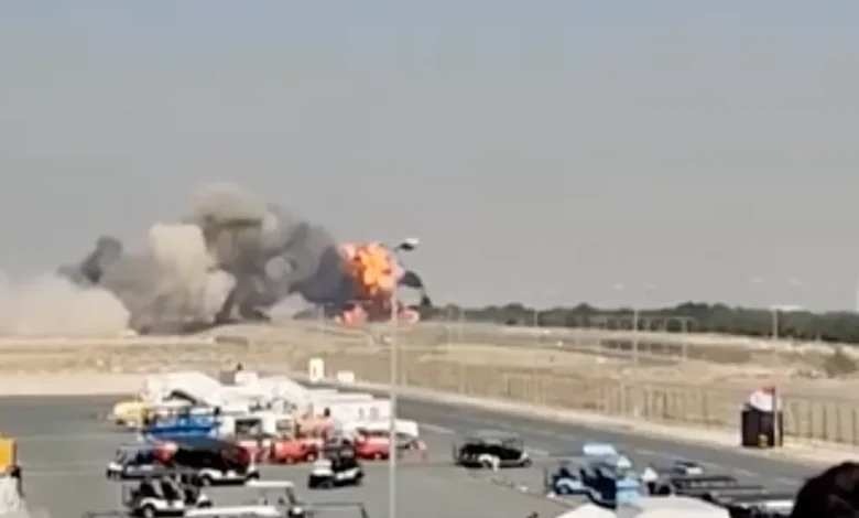 Combat jet crashes at Dubai air show in front of crowd of spectators