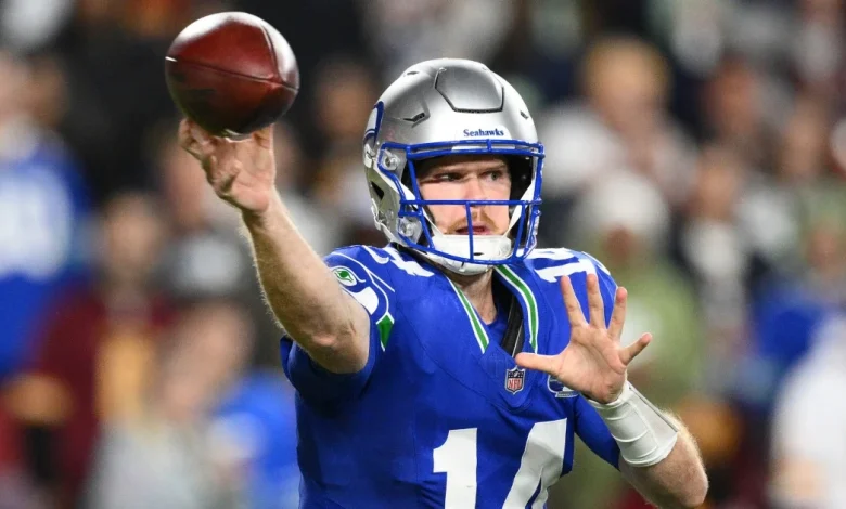 Commanders vs. Seahawks live updates: Seattle leads Washington 38-7 in fourth quarter of 'Sunday Night Football'