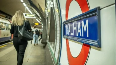 Commuters left terrified after knifeman rampage on London tube carriage