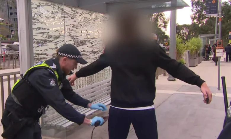 Concerns as police granted new weapon search powers in Melbourne CBD