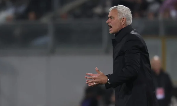 Conferência de imprensa