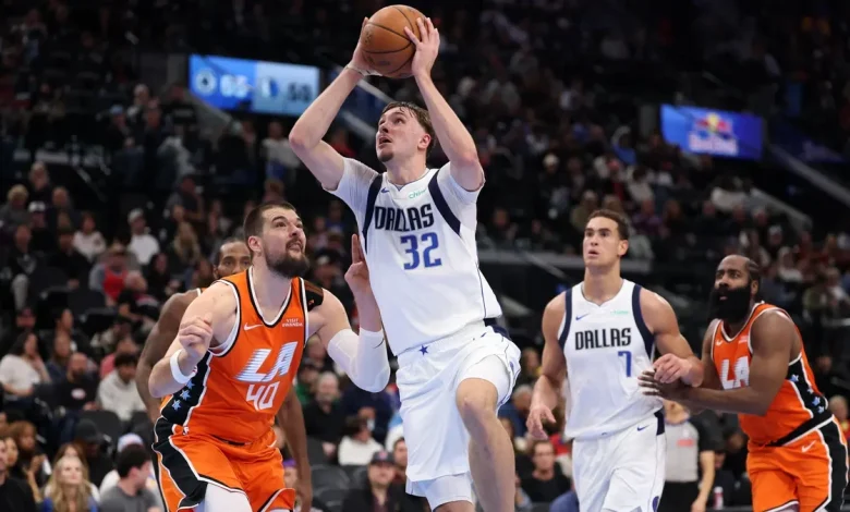 Cooper Flagg hits scoring milestone in Mavericks' win over Clippers