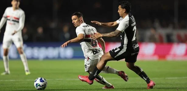 Corinthians e São Paulo jogam clássico que pode selar planos para 2026