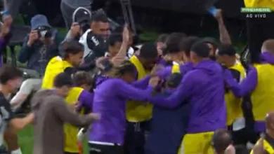 Corinthians vence São Paulo, e Botafogo abre dez pontos de vantagem para o 8º colocado