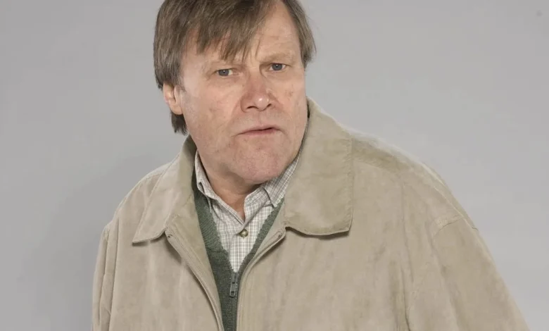 Coronation Street reveals new Roy Cropper mystery in ITVX release