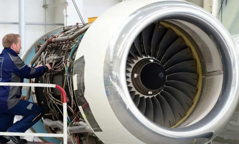 Could these 3 threats derail the Rolls-Royce share price?