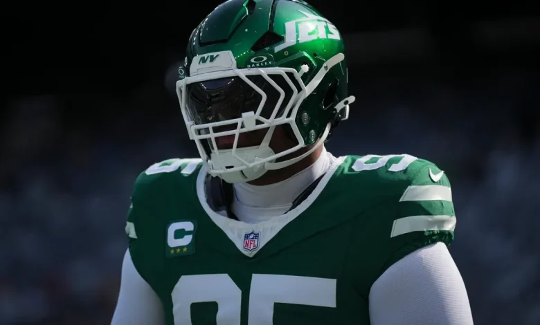 Cowboys acquire a $96M star defensive tackle from the Jets for a first-round pick