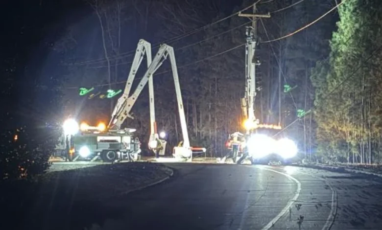 Crash in Chapel Hill injures 4, power restored for 175 Duke Energy customers