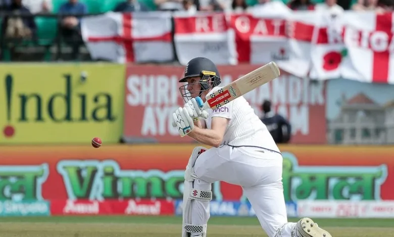 Crawley joins unwanted list after pair of ducks in Perth Ashes Test