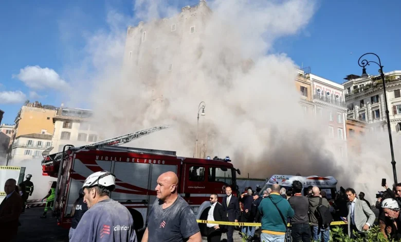 Crollo Torre dei Conti ai Fori Imperiali a Roma, l'allarme inascoltato: "Si sentivano rumori da settimane"