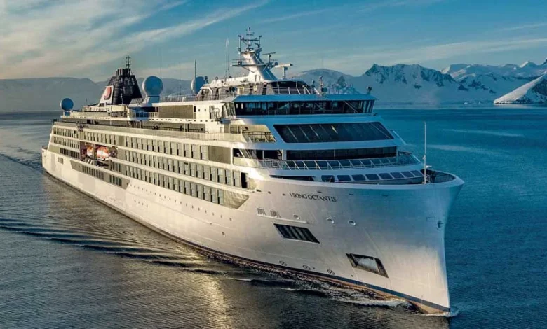 Cruise Stock Close To Early Buy Point Is Rare Winner In The Industry