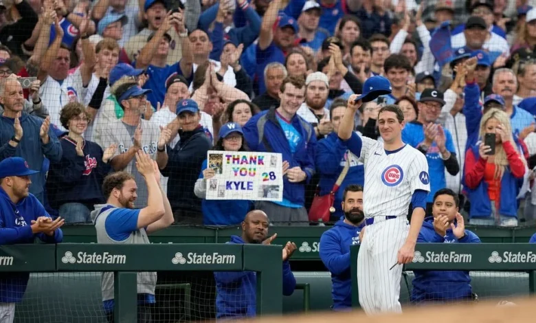 Cubs mainstay Hendricks retiring after 12 years
