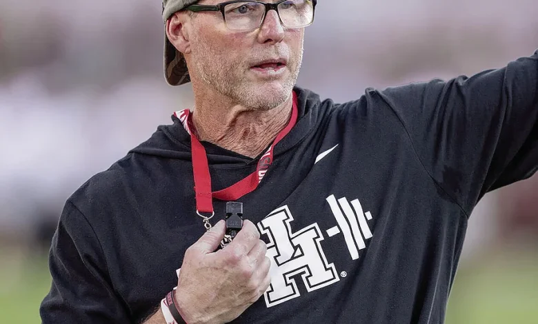 Cumbie honors former Tech coach Kurt Hester