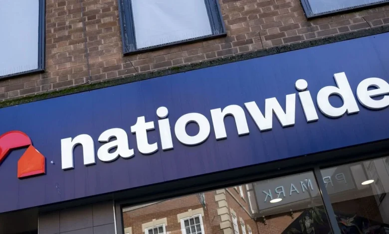 Customers with Lloyds, Nationwide and HSBC urged to close account