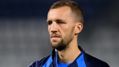 Czech team punished for ignoring fans after 6-0 win