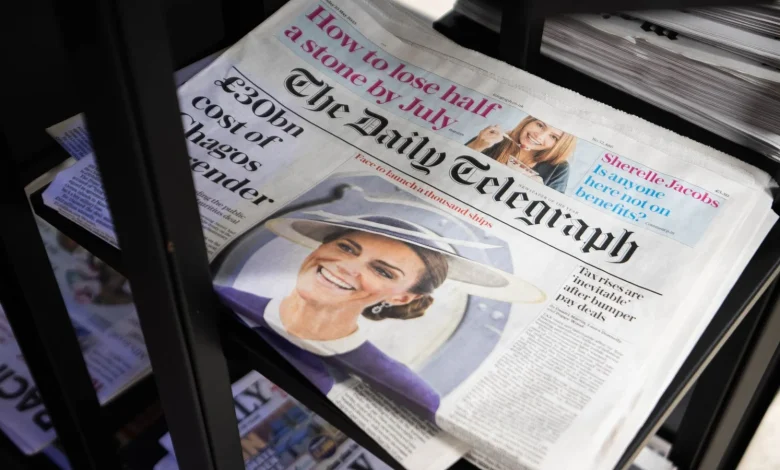 Daily Mail owner in talks to buy Telegraph titles for £500m
