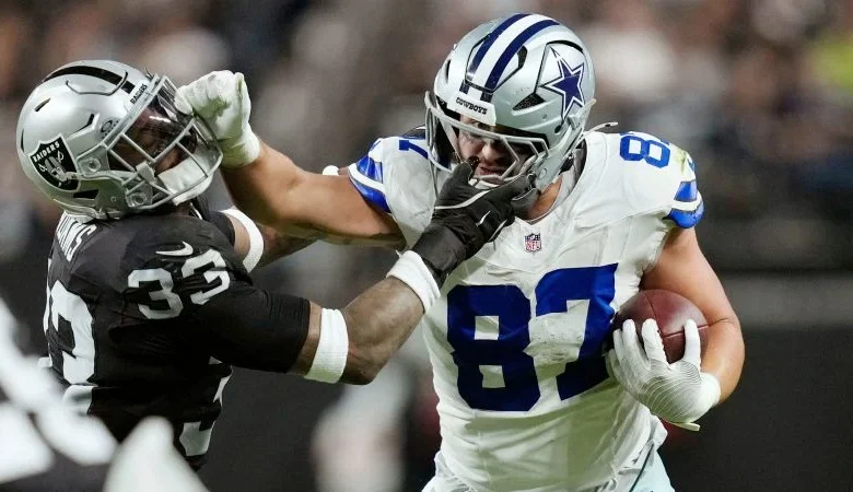 Dallas Cowboys keep playoff hopes alive with dominant win over Las Vegas Raiders
