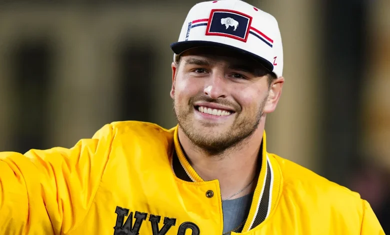 Dallas Cowboys reached out about top available LB at NFL trade deadline