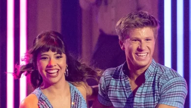 Dancing With the Stars ' Robert Irwin Receives Sweet Finale Gift From Xochitl Gomez