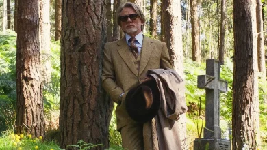 Daniel Craig investigates an "impossible crime" in star-studded new Wake Up Dead Man trailer