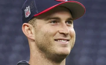 Davis Mills Two TD tosses in win