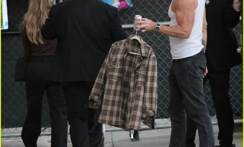 Dax Shepard Bares Buff Arms While Arriving at 'Kimmel' with Wife Kristen Bell for Interview Together