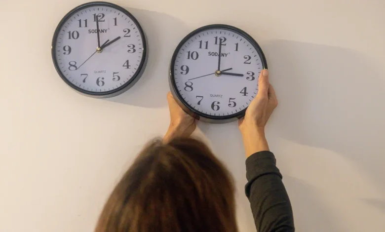Daylight saving ends tonight. Here's what to know about the 2025 fall time change.