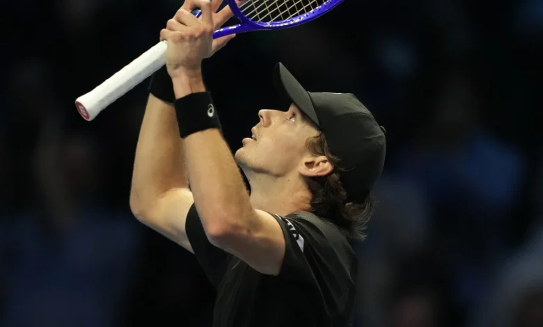 De Miñaur vence a Fritz para su primer triunfo en Finales ATP y ahora necesita un favor de Alcaraz