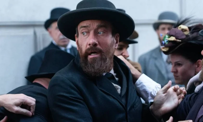 Death By Lightning explains what happened to assassin Charles Guiteau