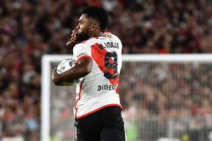Decisión en River Plate afecta a Miguel Ángel Borja: la tomó Gallardo