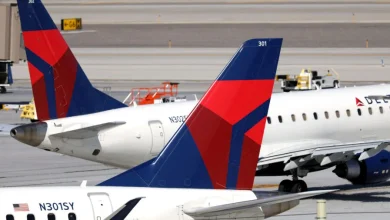 Delta flight to SLC diverts safely to LAX