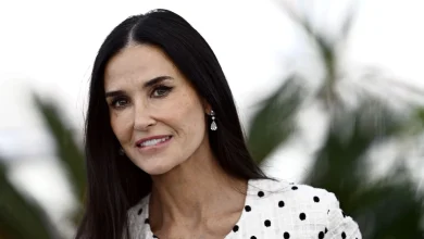 Demi Moore's Terrace Features Clever Privacy Planting