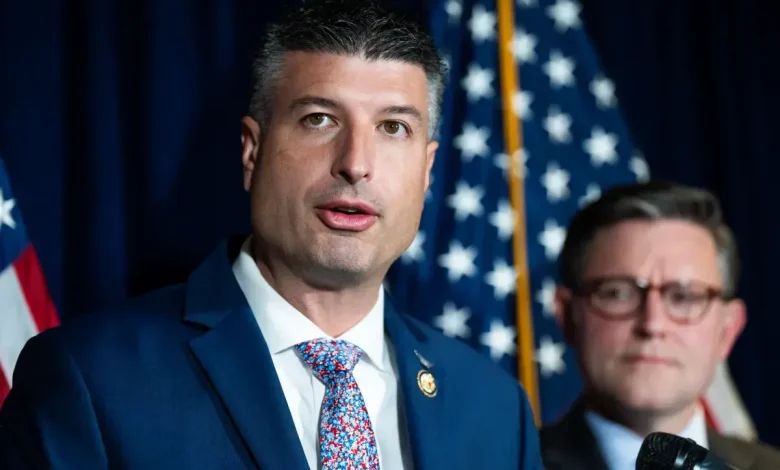 Democrats Edge Out Incumbent Republican in Key Swing State Poll