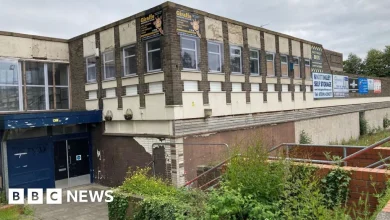 Demolition of former Kellingley Social Club begins
