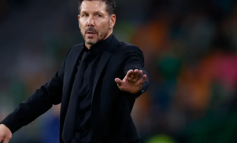 Diego Simeone talks systems, Barrios replacements and substitutions before Sevilla