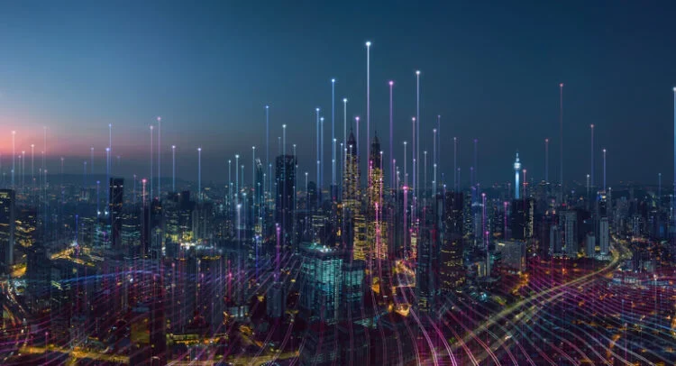 Director Cashes Out on Robert Half Stock!