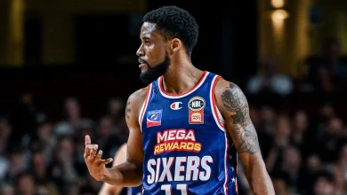 Distressed Cotton lifts Sixers over Hawks
